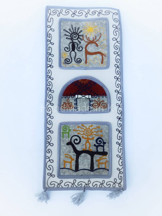 kyrgyz ornament panel with three pockets
