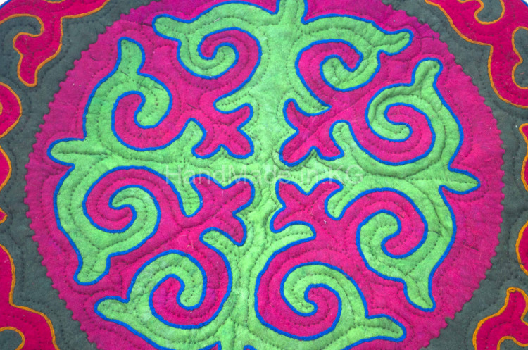 kyrgyzstan national rug Shyrdak